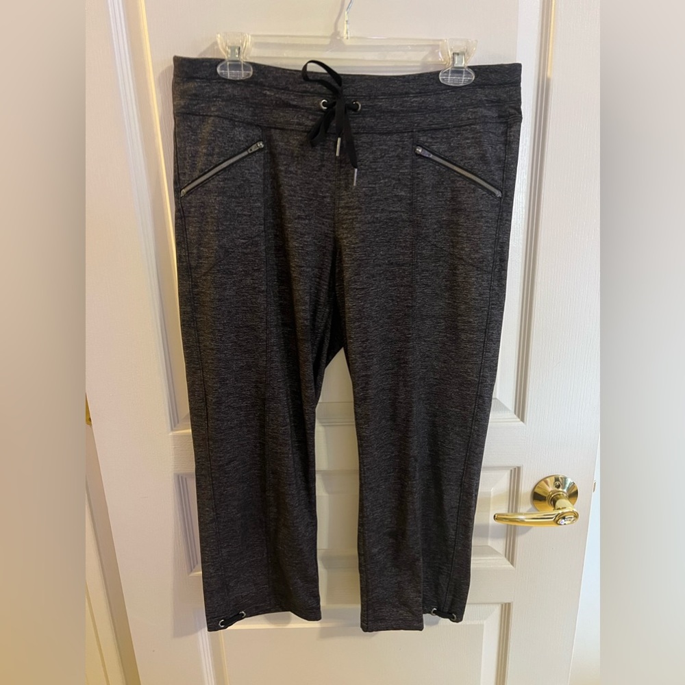Cropped leggings - Athleta - size medium